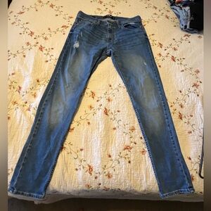 Hollister woman’s jeans